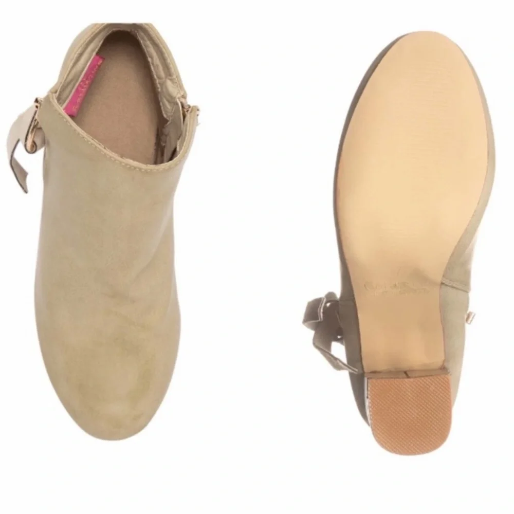 Carol Ankle Bootie - taupe vegan leather - Picture 7 of 9